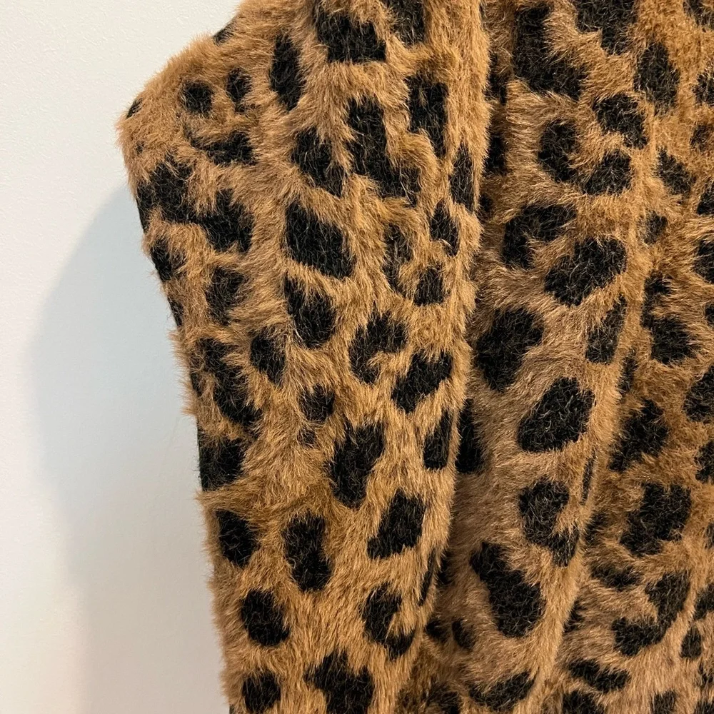 Brown Leopard Print Eyelash Knit Sweater - Picture 5 of 8